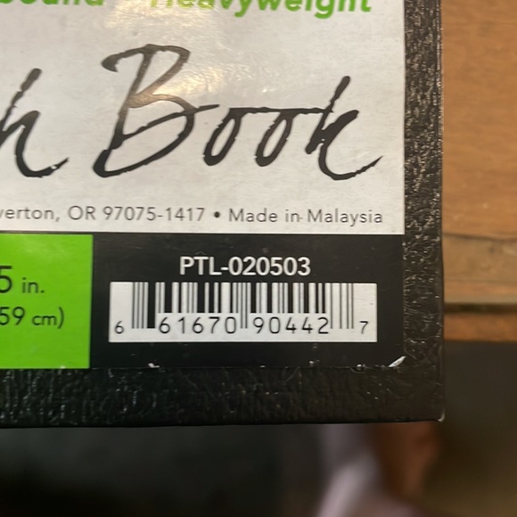 NWT Pentalic sketch book. In excellent condition. Made from sustainable forests. - Picture 13 of 13